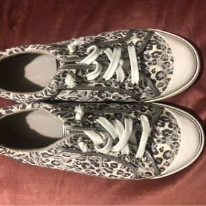 Coach Barrett leopard silver grey tennies size 8.